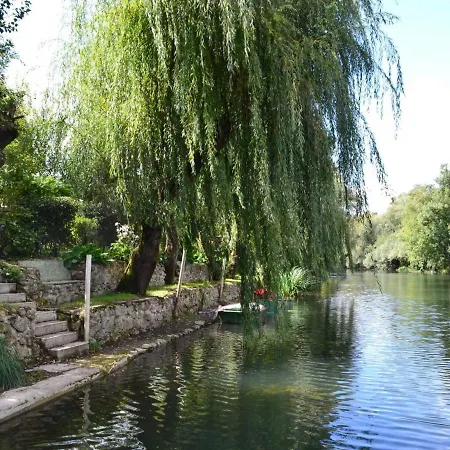 Confortable Au Bord De La Riviere Avec Wi-fi Casa rural Saint-Genis-d'Hiersac