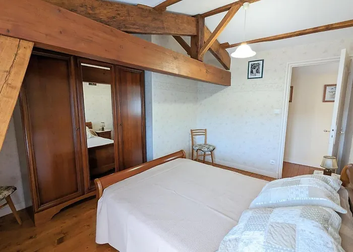 Confortable Au Bord De La Riviere Avec Wi-fi - Fr-1-653-117 * Saint-Genis-d'Hiersac