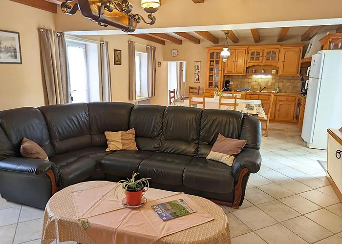 Confortable Au Bord De La Riviere Avec Wi-fi - Fr-1-653-117 *